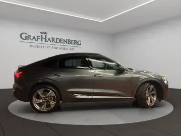 AUDI Q8 Sportback e-tron 55 S-line Quattro AHK Leder