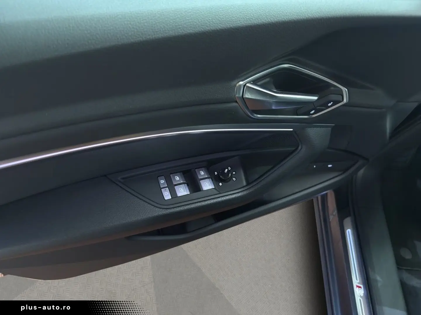 AUDI Q8 Sportback e-tron 55 S-line Quattro AHK Leder