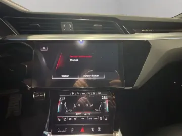 AUDI Q8 Sportback e-tron 55 S-line Quattro AHK Leder