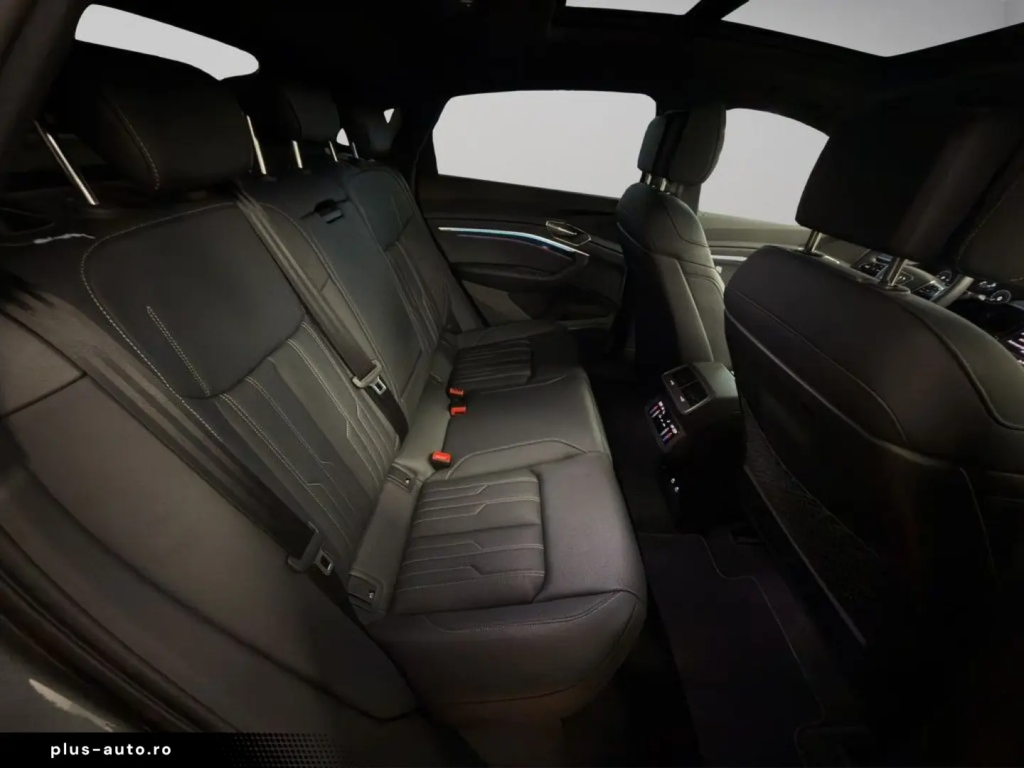 AUDI Q8 Sportback e-tron 55 S-line Quattro AHK Leder