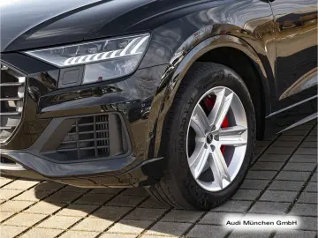 AUDI Q8 55 TFSI e ACC LuftFed HuD