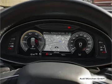 AUDI Q8 55 TFSI e ACC LuftFed HuD