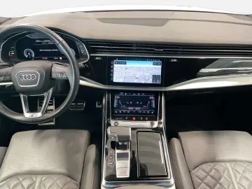 AUDI Q8 55 TFSI e quattro tiptronic S line 360 ACC