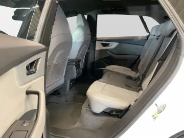 AUDI Q8 55 TFSI e quattro tiptronic S line 360 ACC