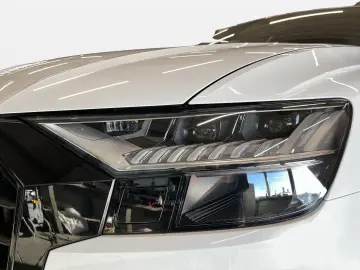 AUDI Q8 55 TFSI e quattro tiptronic S line 360 ACC