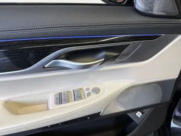 BMW 730d xDrive M Sport Laser ACC 360 B&W Massage