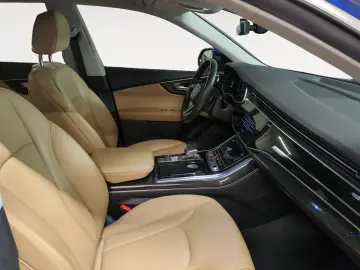 AUDI Q8 50 TDI quat tiptronic S line LUFTFED AHK LED