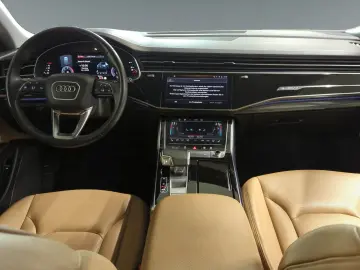 AUDI Q8 50 TDI quat tiptronic S line LUFTFED AHK LED