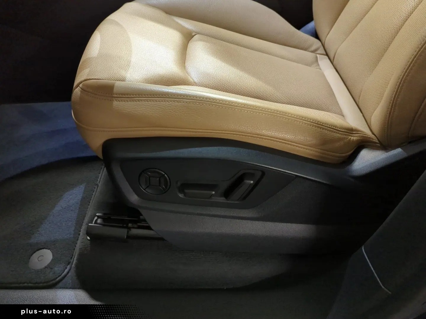 AUDI Q8 50 TDI quat tiptronic S line LUFTFED AHK LED