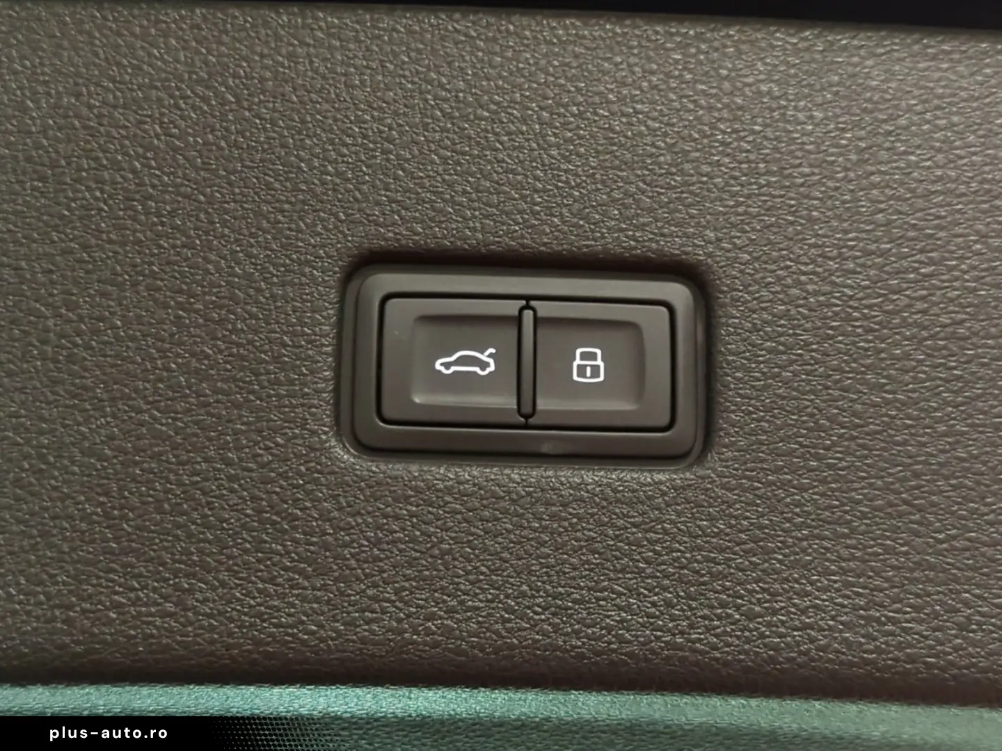 AUDI Q8 50 TDI quat tiptronic S line LUFTFED AHK LED