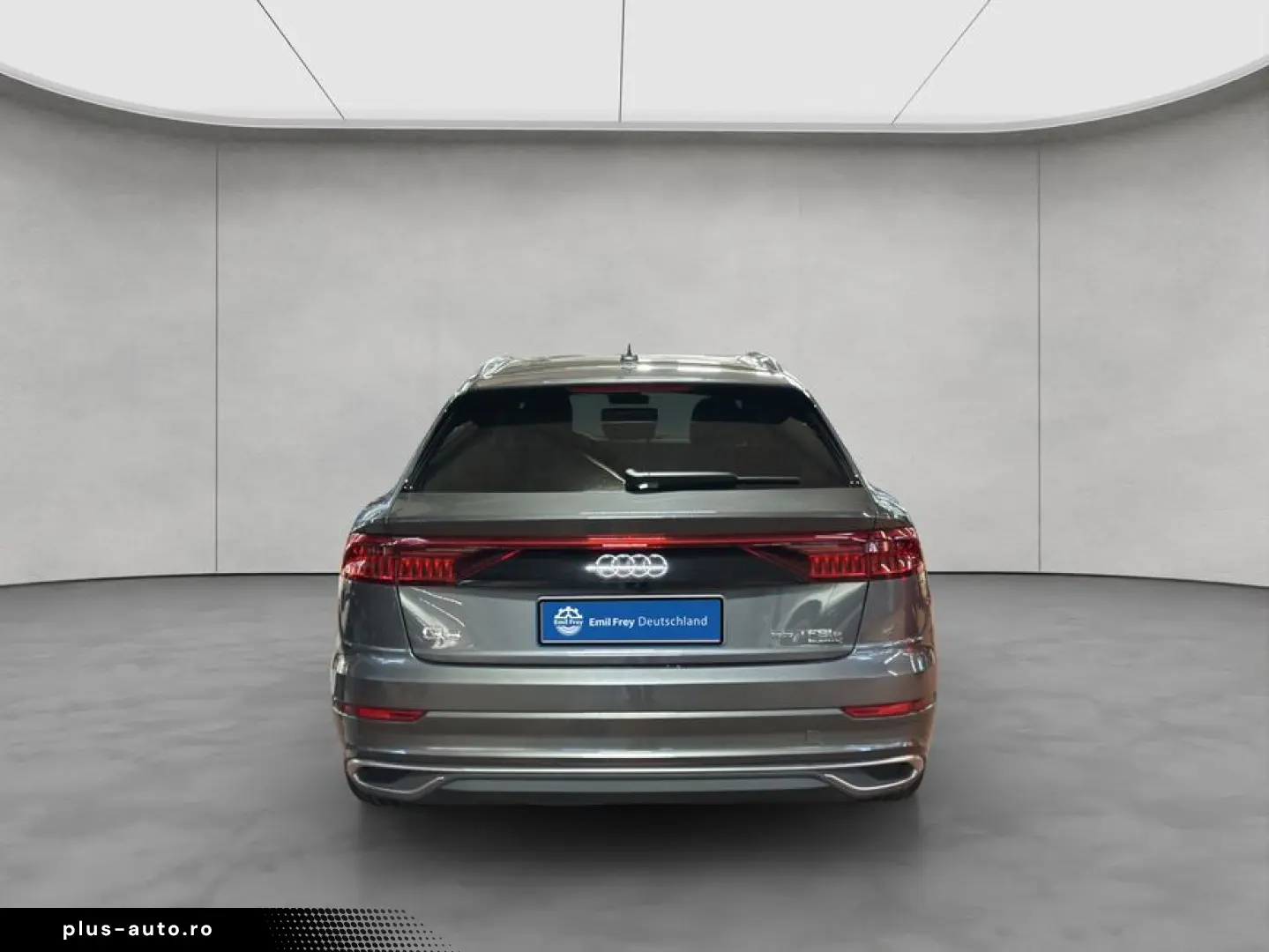 AUDI Q8 55 TFSIe quattro tiptronic