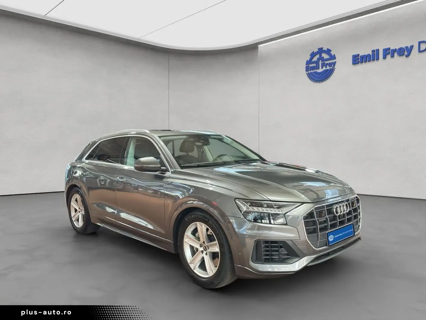 AUDI Q8 55 TFSIe quattro tiptronic