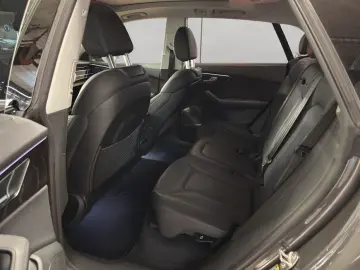 AUDI Q8 55 TFSIe quattro tiptronic