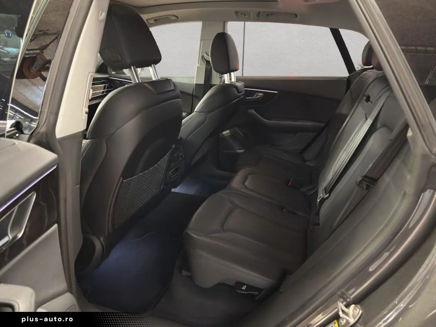 AUDI Q8 55 TFSIe quattro tiptronic