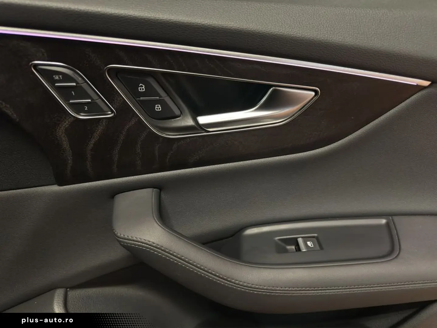 AUDI Q8 55 TFSIe quattro tiptronic