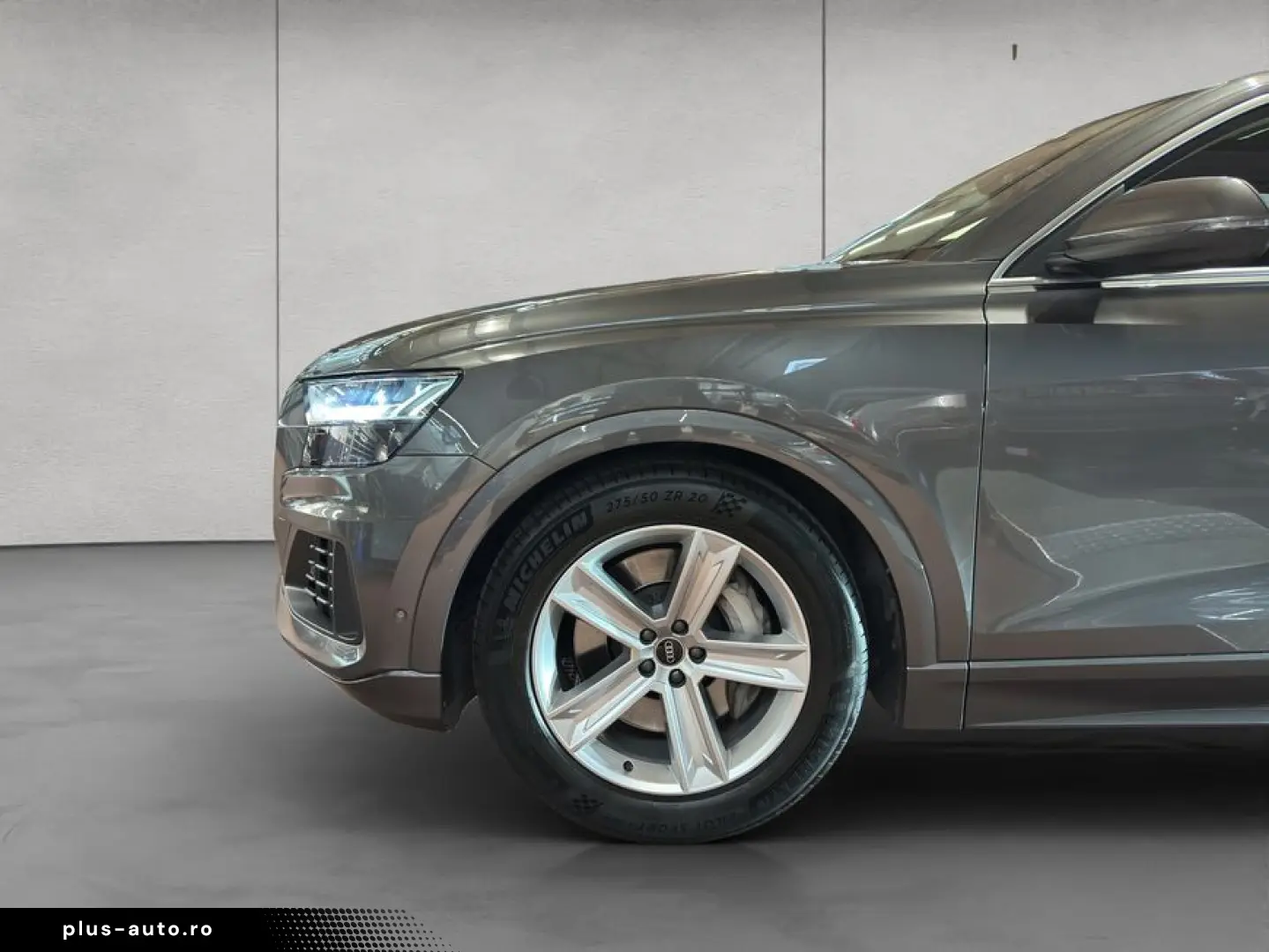 AUDI Q8 55 TFSIe quattro tiptronic