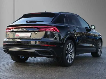 AUDI Q8 55 TFSI quattro competition plus