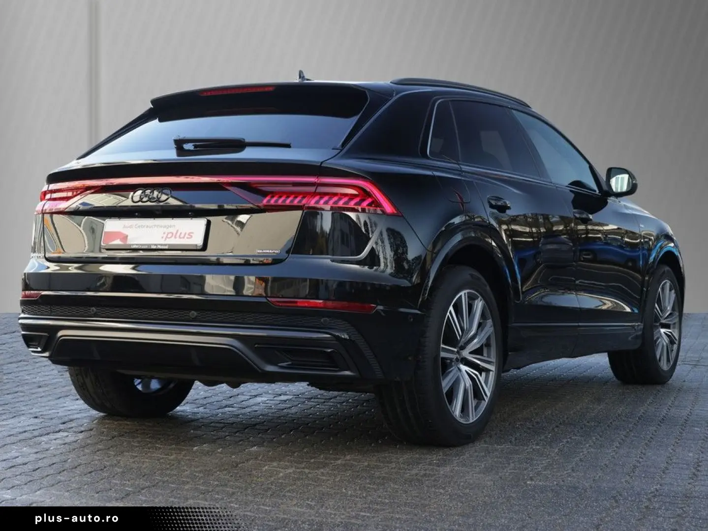 AUDI Q8 55 TFSI quattro competition plus