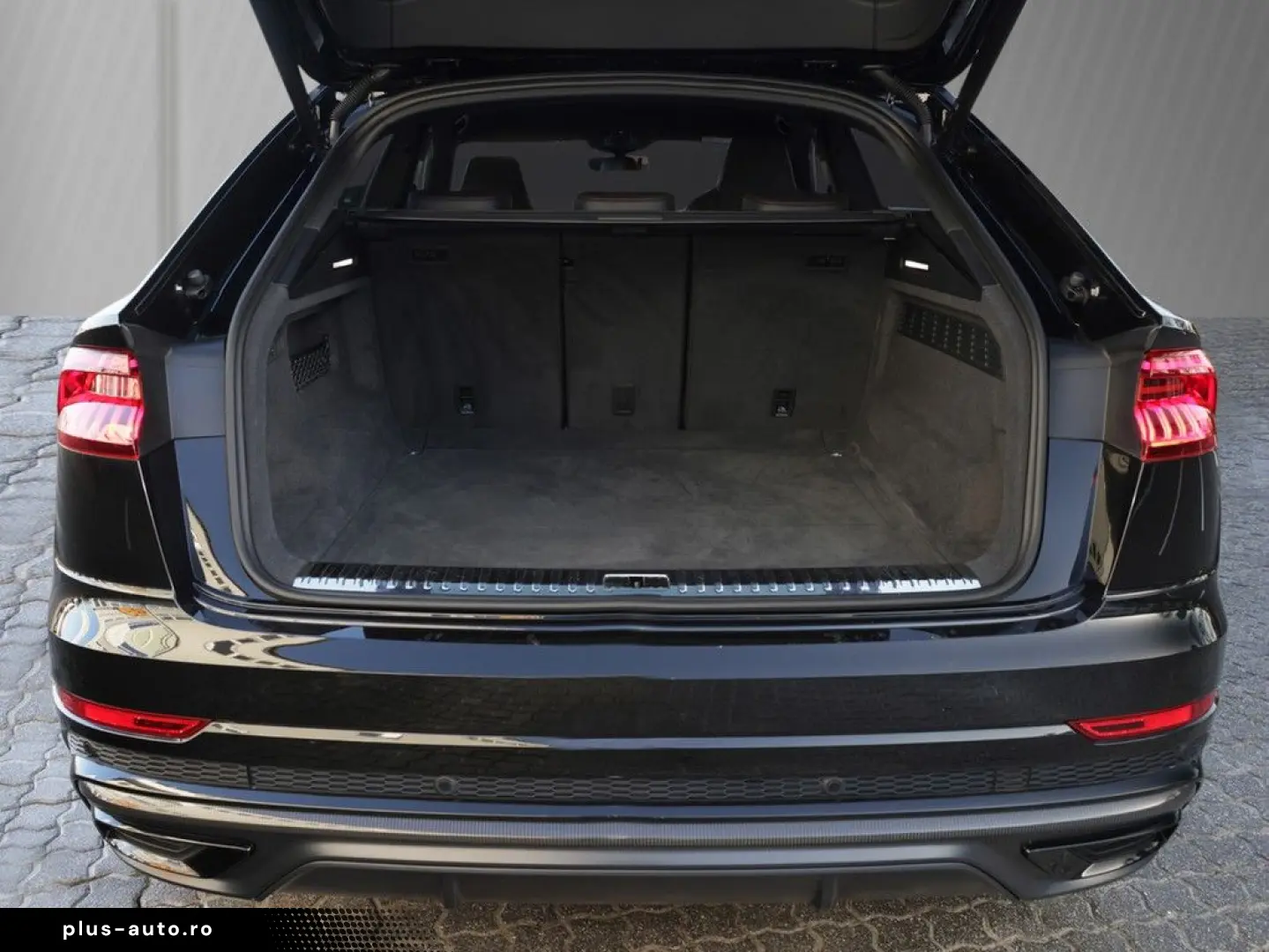 AUDI Q8 55 TFSI quattro competition plus