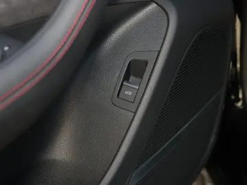 AUDI Q8 55 TFSI quattro competition plus