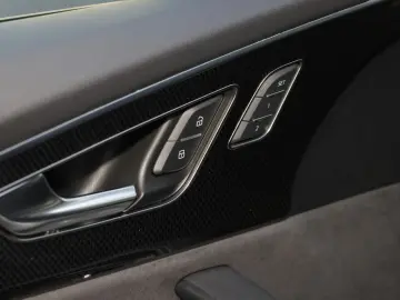 AUDI Q8 55 TFSI quattro competition plus