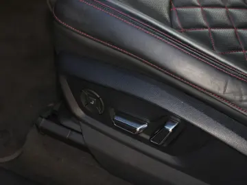 AUDI Q8 55 TFSI quattro competition plus