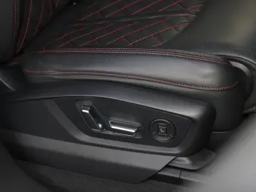 AUDI Q8 55 TFSI quattro competition plus