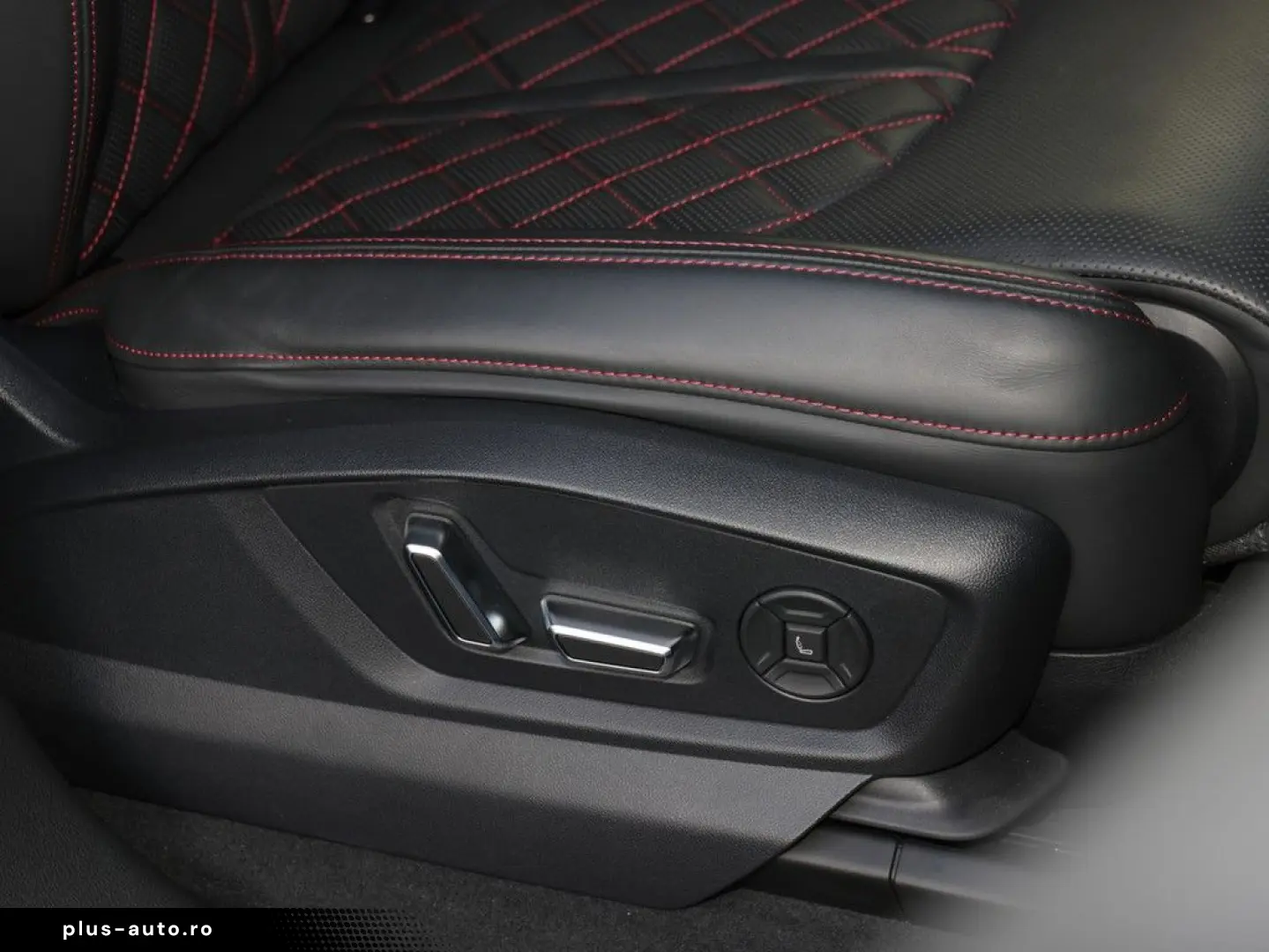 AUDI Q8 55 TFSI quattro competition plus