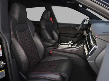 AUDI Q8 55 TFSI quattro competition plus