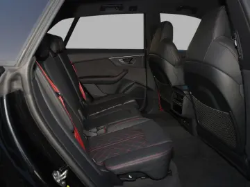 AUDI Q8 55 TFSI quattro competition plus