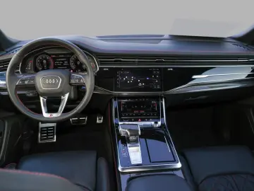 AUDI Q8 55 TFSI quattro competition plus