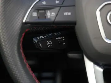 AUDI Q8 55 TFSI quattro competition plus