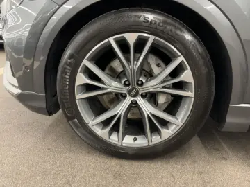 AUDI Q8 55 TFSI qu.tiptr. AHK MATRIX 360 K HUD VIRTUA