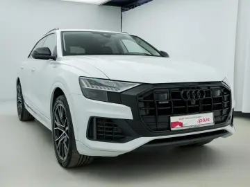 AUDI Q8 55 TFSI e S-TRO QUA MATRIX HUD B&O LUFT AHK