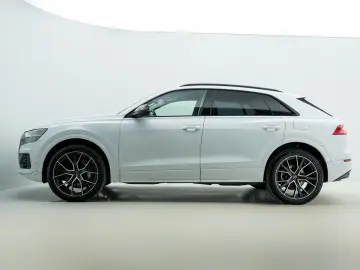 AUDI Q8 55 TFSI e S-TRO QUA MATRIX HUD B&O LUFT AHK