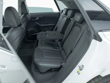 AUDI Q8 55 TFSI e S-TRO QUA MATRIX HUD B&O LUFT AHK