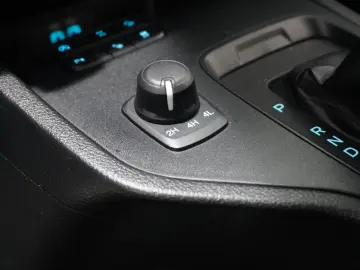 FORD Ranger 2.0D LIMITED 4X4 EXTRA