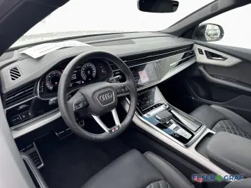 AUDI Q8 SUV
