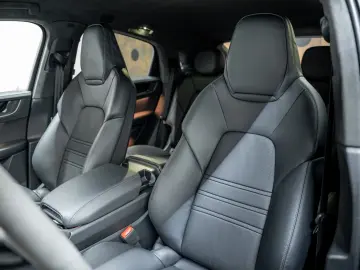 PORSCHE Cayenne Coupe Turbo E-Hybrid   PTS   GT PACKAGE