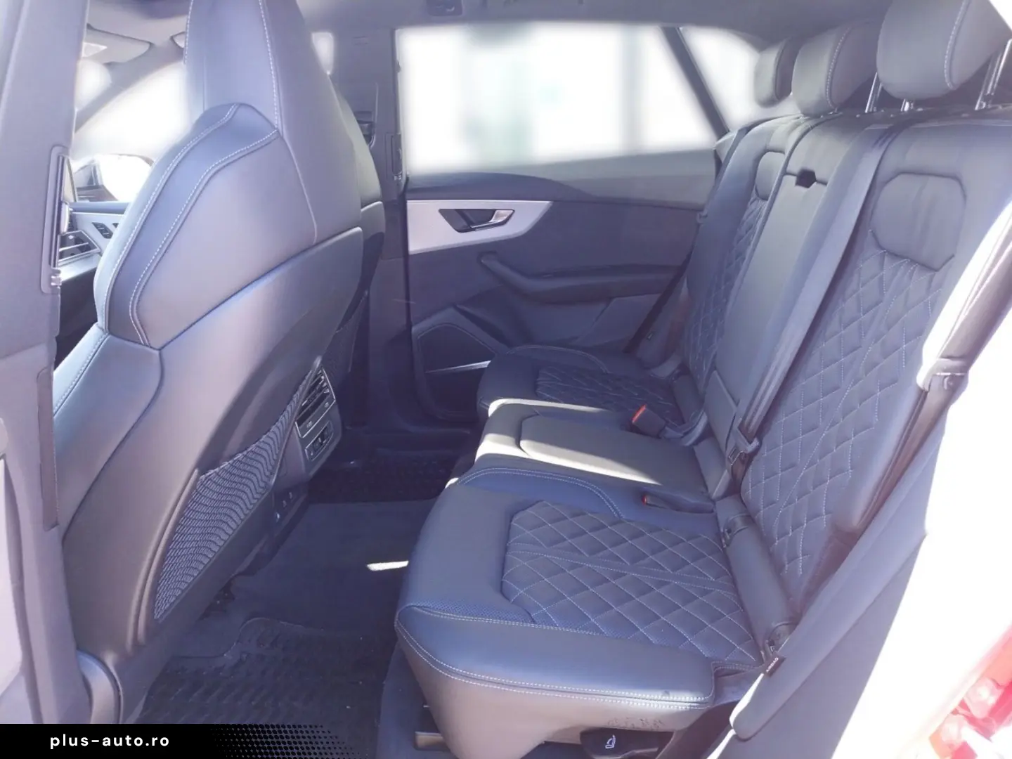 AUDI Q8 quattro  LEDER AHK B&O HUD BLACKSTYLE PANO