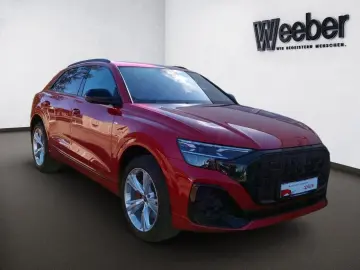 AUDI Q8 quattro  LEDER AHK B&O HUD BLACKSTYLE PANO