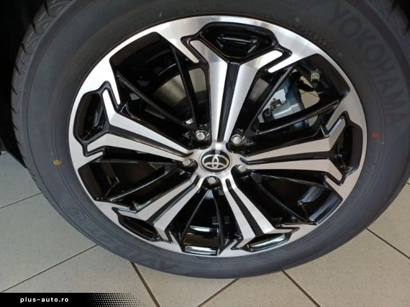 TOYOTA RAV 4 Plug-in Hybrid 4x4 Style   Navigation Lede