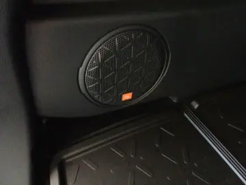 TOYOTA RAV 4 Plug-in Hybrid 4x4 Style   Navigation Lede