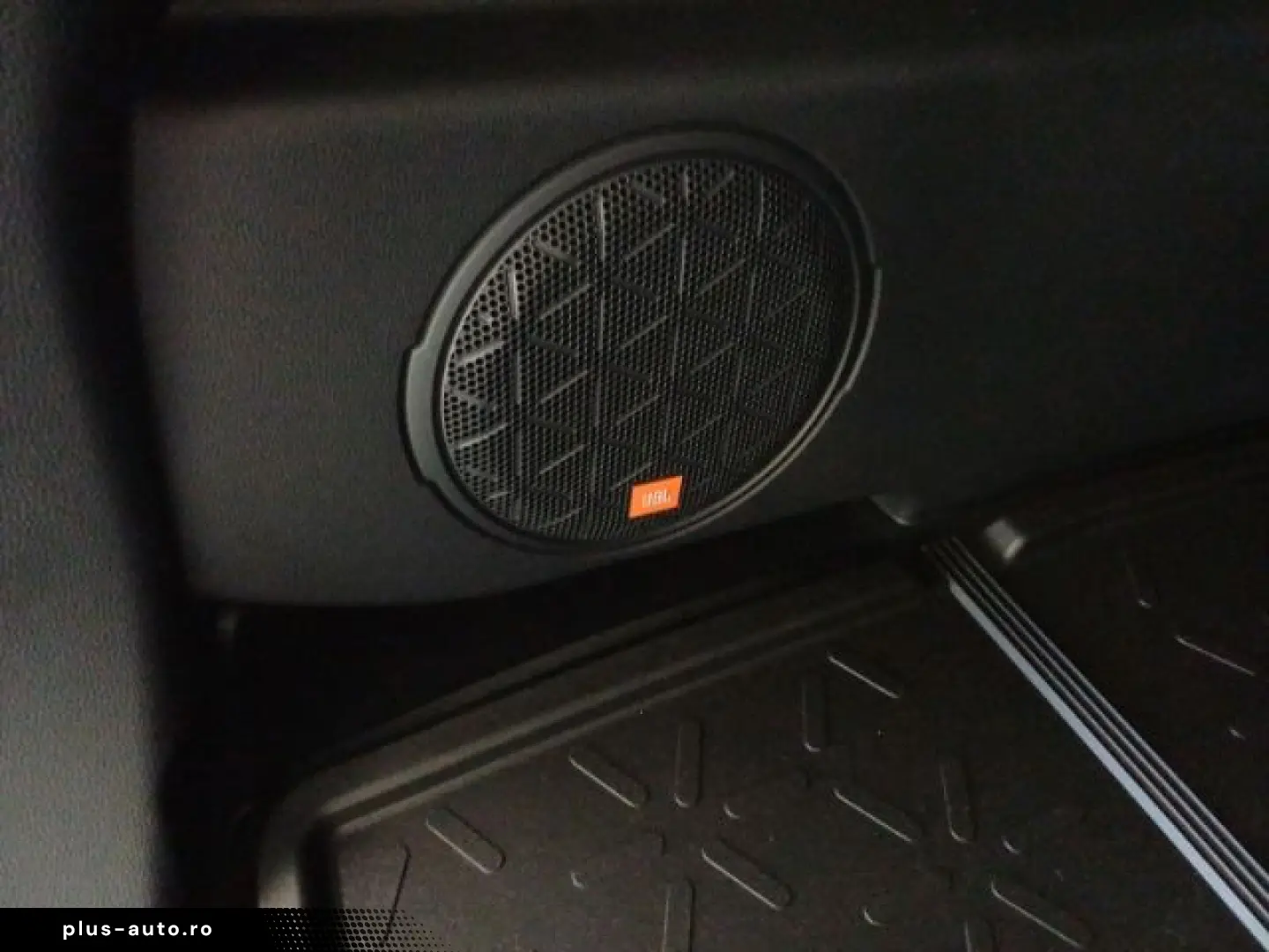 TOYOTA RAV 4 Plug-in Hybrid 4x4 Style   Navigation Lede