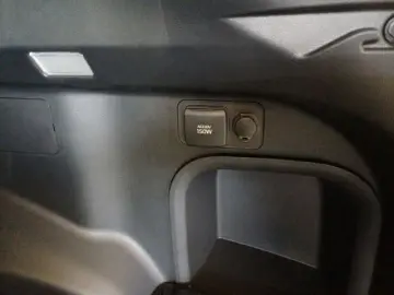 TOYOTA RAV 4 Plug-in Hybrid 4x4 Style   Navigation Lede