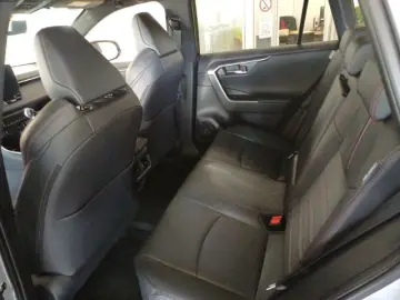 TOYOTA RAV 4 Plug-in Hybrid 4x4 Style   Navigation Lede