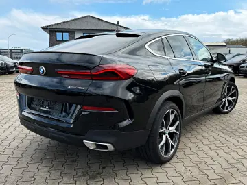BMW X6 xDrive 40i ACC