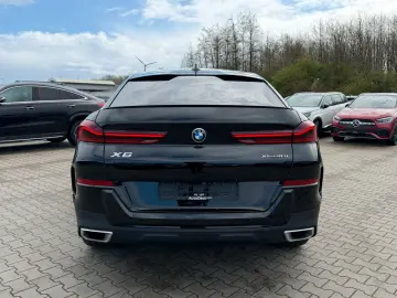 BMW X6 xDrive 40i ACC