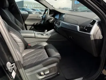 BMW X6 xDrive 40i ACC