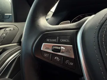 BMW X6 xDrive 40i ACC